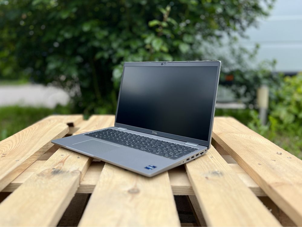 NVIDIA T550 4GB/Dell Precision 3570/i7-1265U/32GB/1TB SSD/15.5"FHD IPS