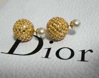 Dior mosiężne kolczyki  z perłami