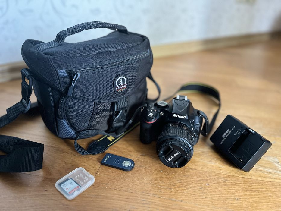 Продам Nikon D5200  kit 18‑55mm