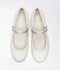 Nowe białe eleganckie lakierowane buciki, Nelli blu, r.35, 22cm
