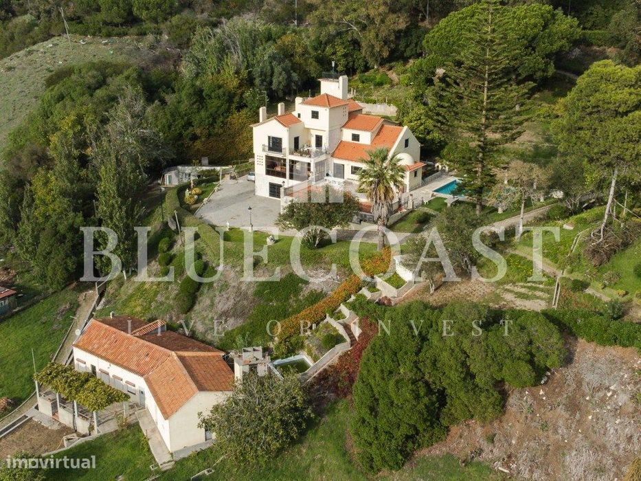 Fantástico Palacete com vista única na Costa da Caparica