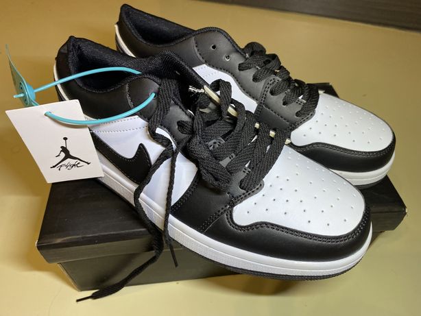 Кросівки Nike Jordan 1.     39 розмір низькі.