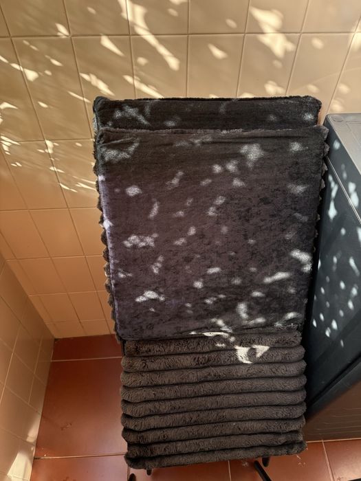 Mesa com duas cadeiras