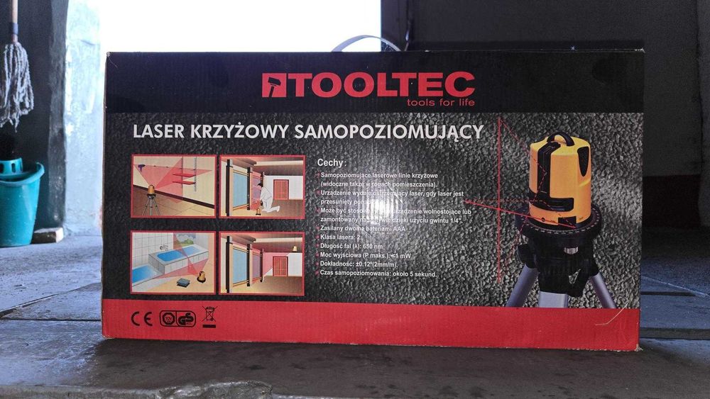 Laser Krzyżowy Samopoziomujący