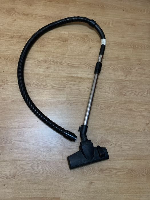 Труба и щетка для пылисоса