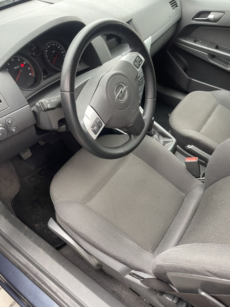 Продам авто Opel Astra H