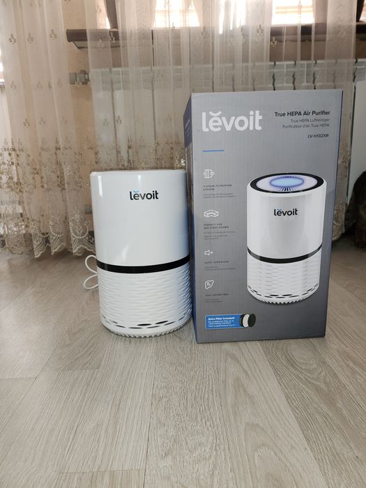 Очищувач повітря Levoit.