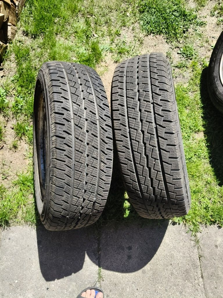 Sprzedam komplet opon zimowych z felgami z VW  T5 5×120