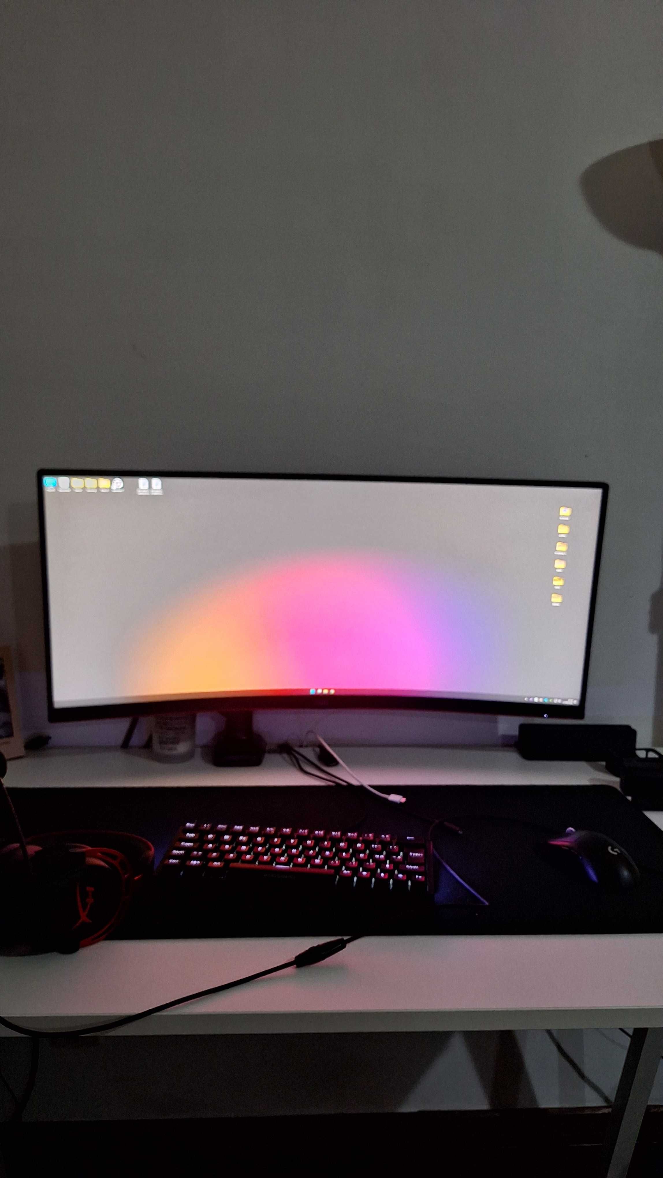 Monitor Curvo AOC Gaming 34" ultrawide QHD 180hz 1ms