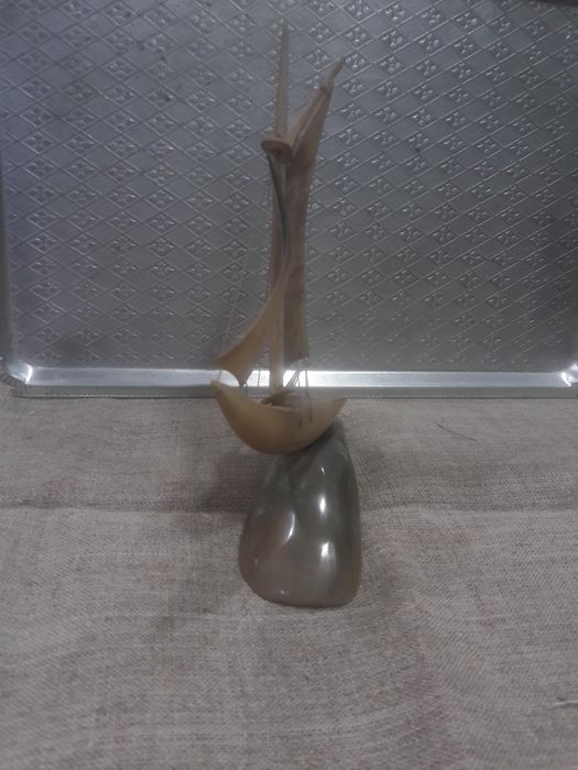 Парусник , рог оленя. Винтаж