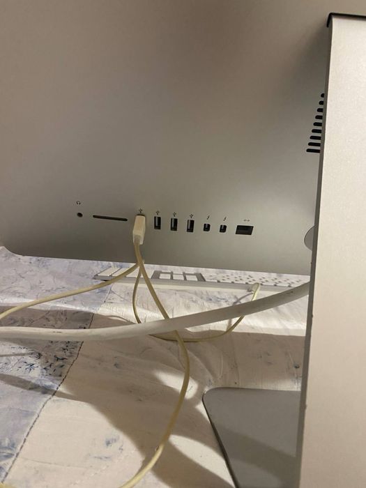 Apple iMac ssd 256 gb комплект компʼютер мишка клавіатура