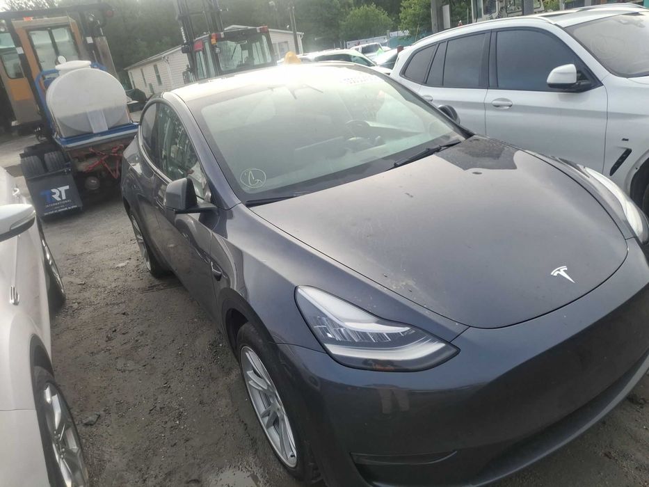 Капот Tesla model 3 Y  PN01