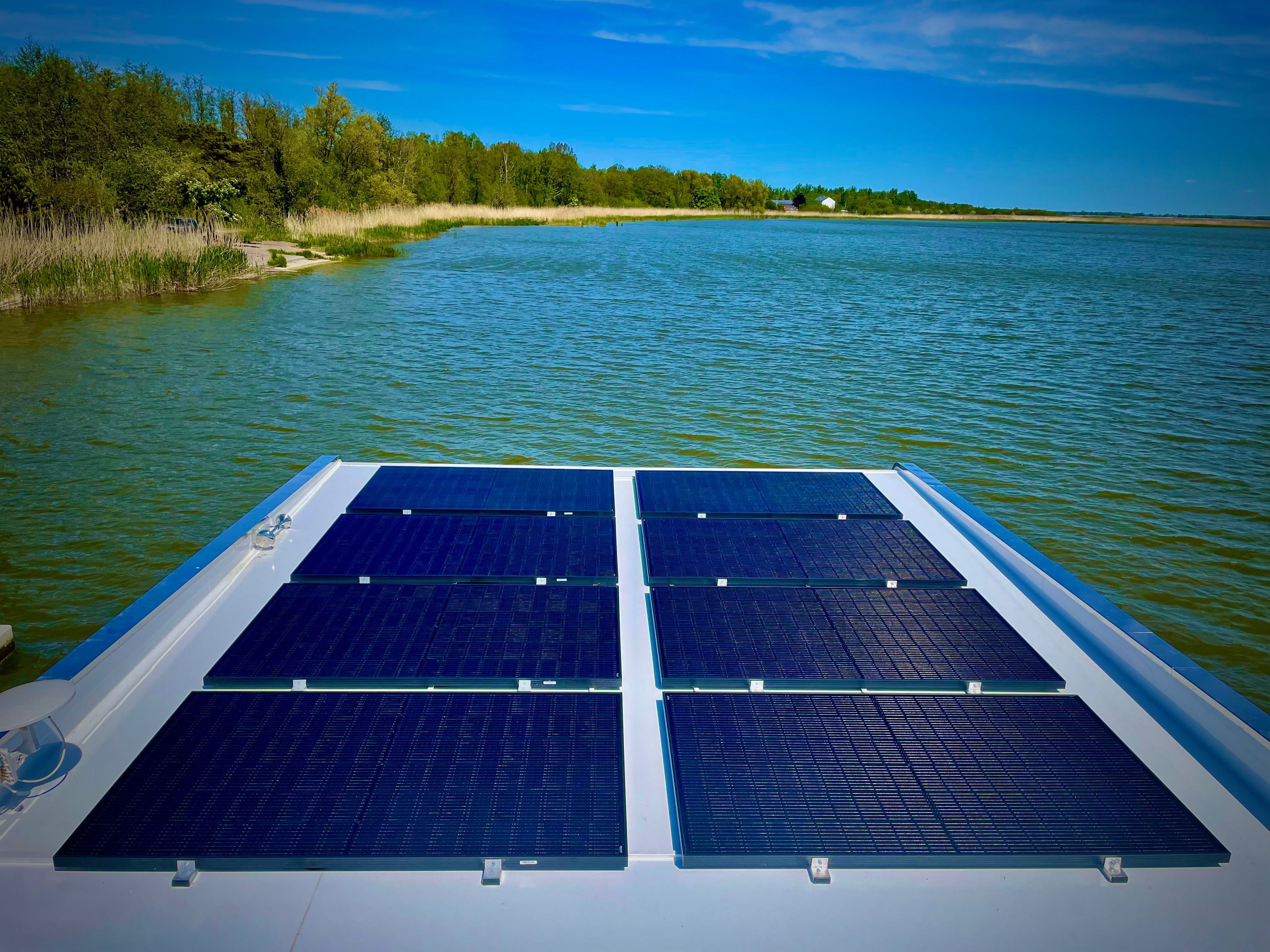Montaż solarów w kamperze i przyczepie kempingowej