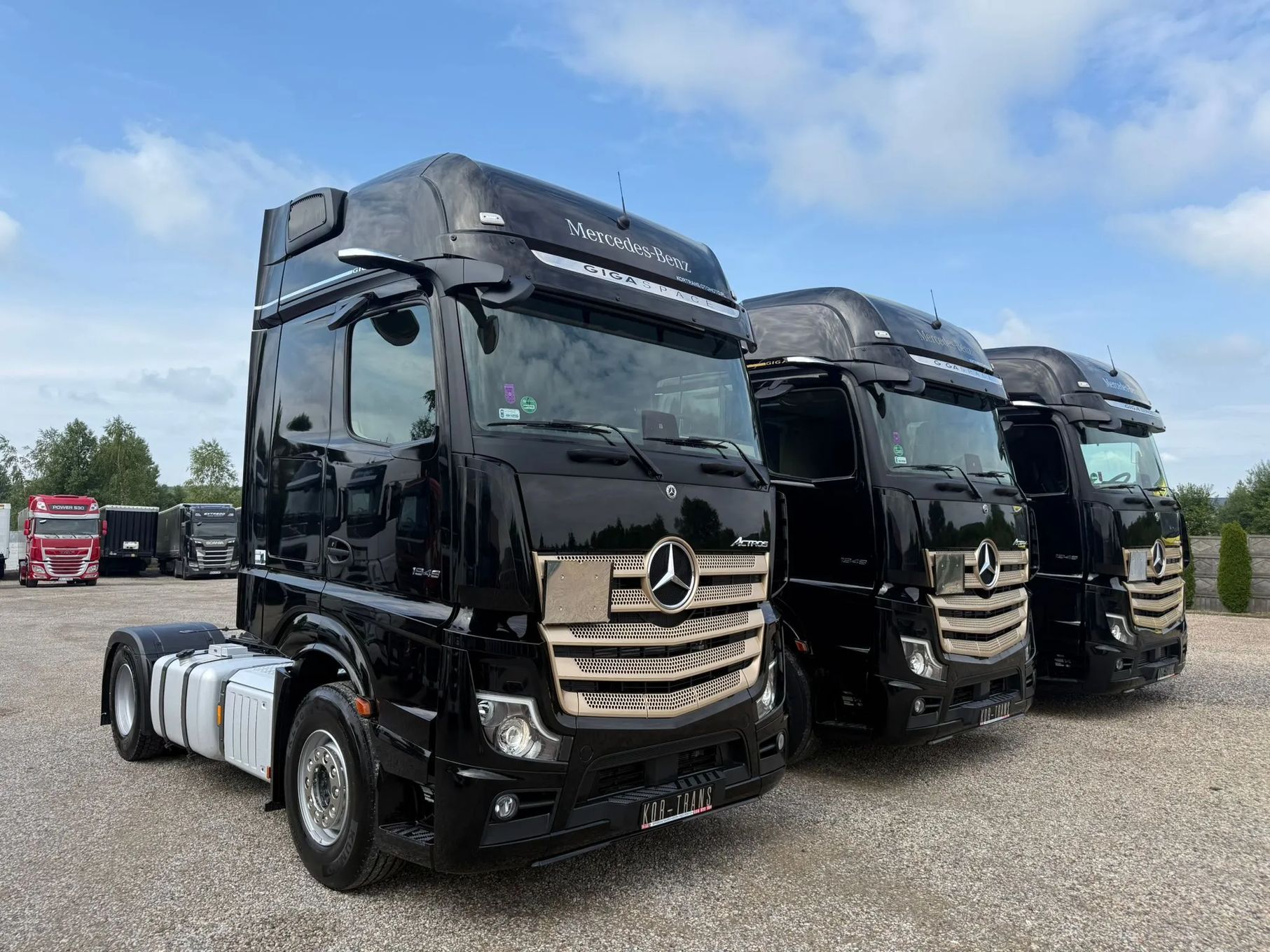 Mercedes-Benz ACTROS 1948 // GIGA SPACE // FULL LED // XENON // KLIMA POSTOJOWA // SALONKA // MIRROR CAM //  ALCOA DURA BRIGHT // RETARDER // Salon Polska // Totalny Unikat //
