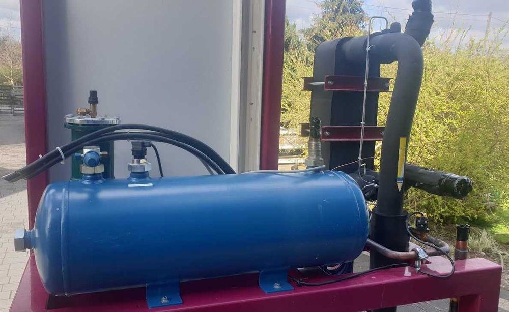 Zestaw sprężarek FRASCOLD S 10 51 Y 50,43 m 52 KW wymiennik płytowy