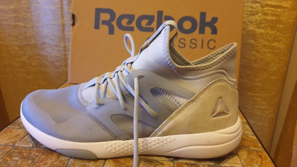 Baixa de preço. Sapatilhas REEBOK 3D UltraLITE