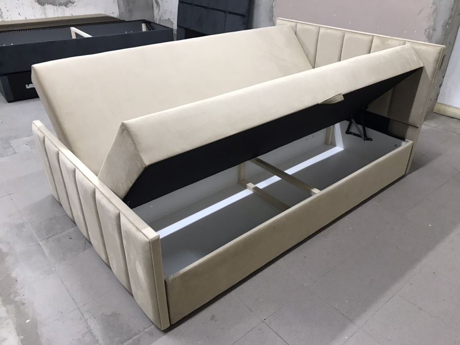 Łóżko tapicerowane Kontynentalne materac 140x200 + pojemnik na pościel