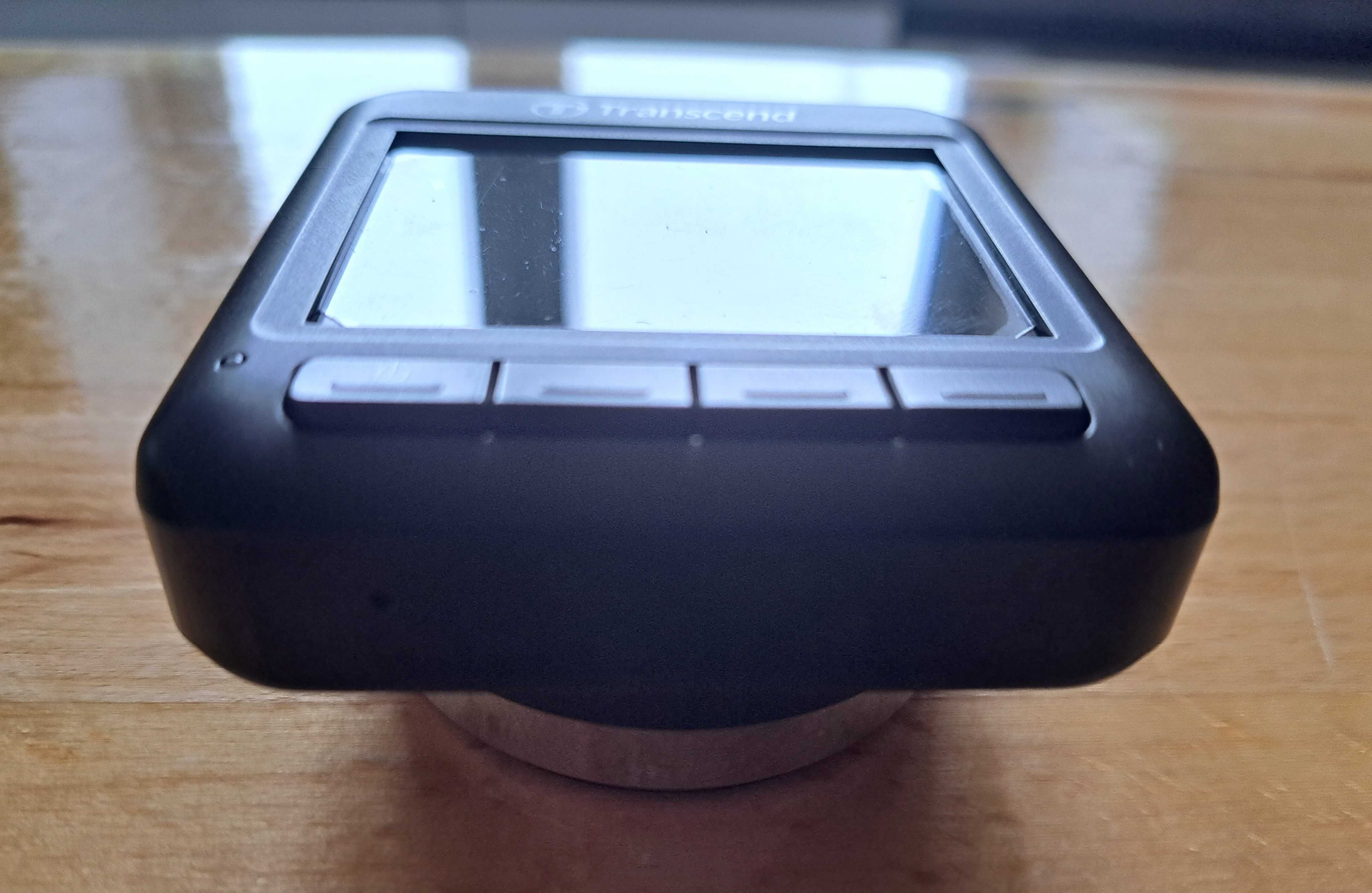 Transcendt DrivePro 200 kamerka samochodowa