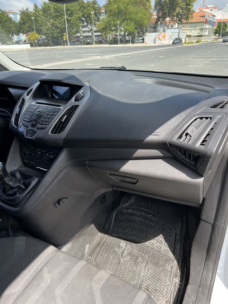 Ford Transit Connect 1.6tdci,3 lugates.