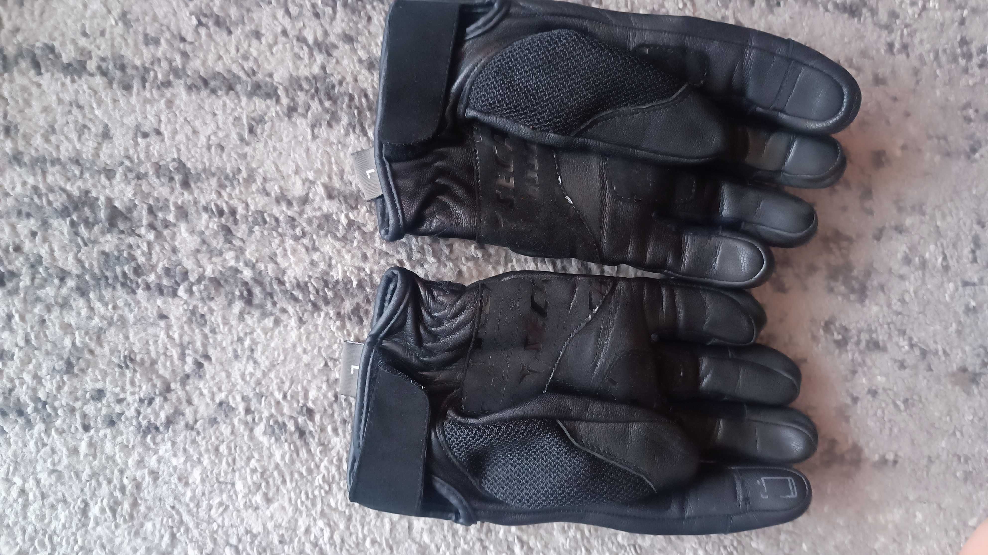 Motocyklowe rękawice SHIMA STX i SECA Axis Mesh