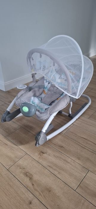 Leżaczek bujaczek kidwell