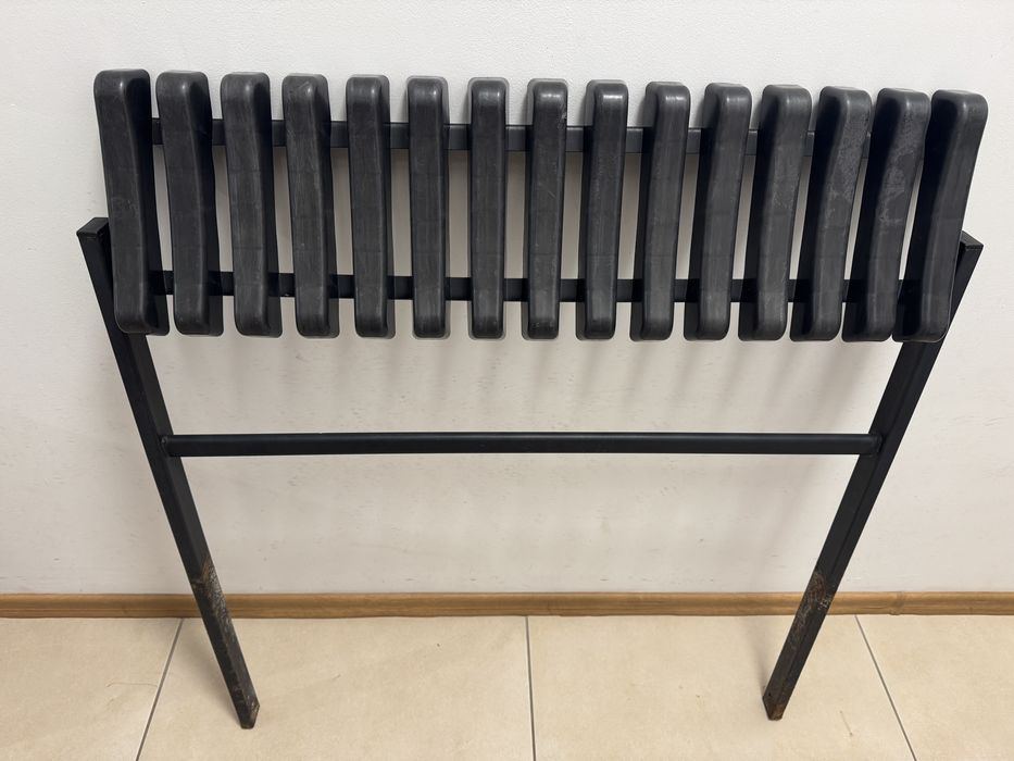 Ławka cmentarna czarna