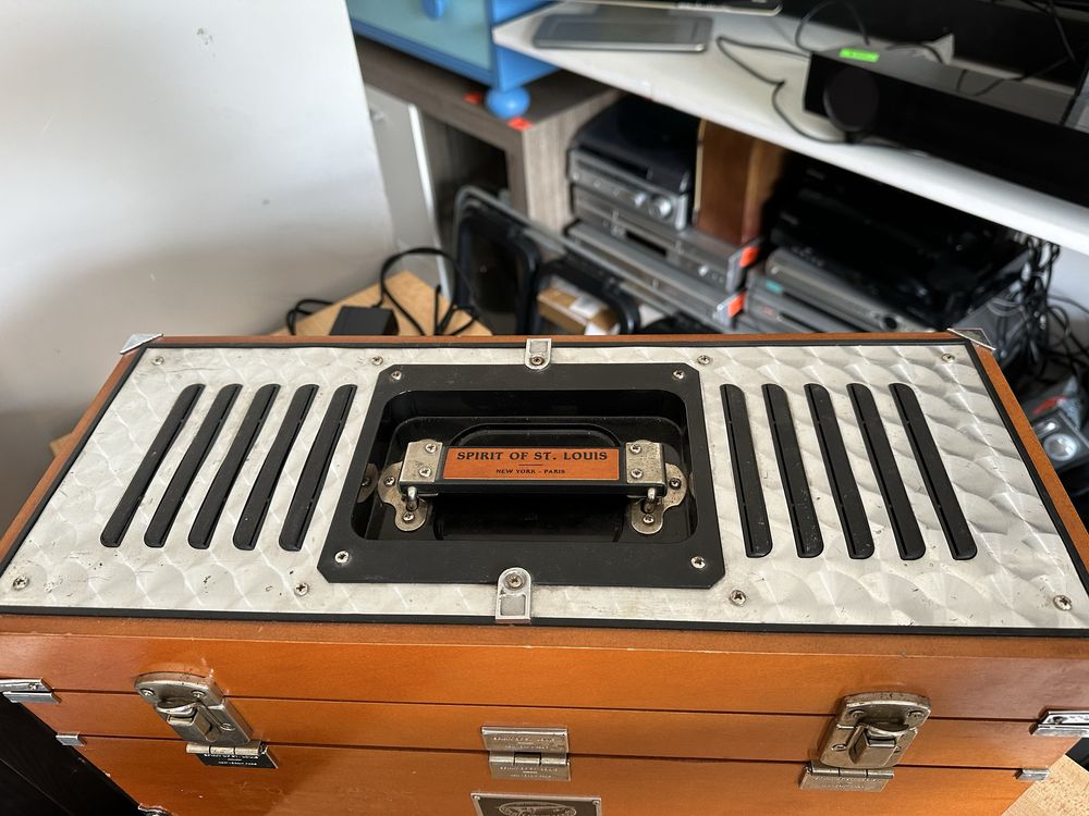 Radio Spirit of St. Louis Field CD MK II, lata 80.
