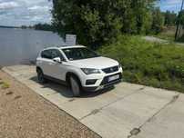 Seat Ateca garażowany, vebasto, kamery 360, hak, pełna faktura VAT