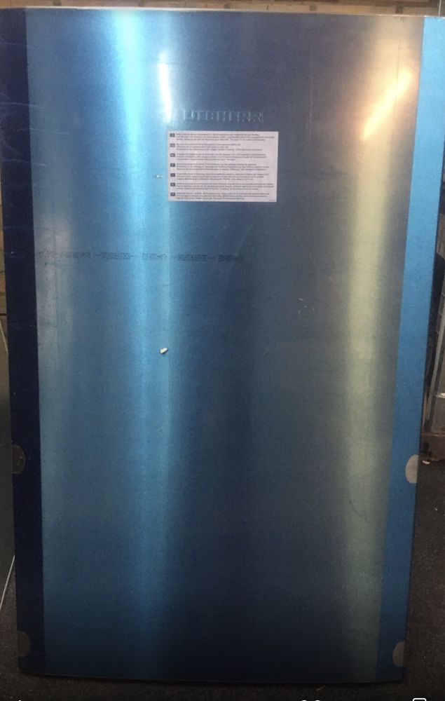 Продам комплект дверей холодильник Liebherr 75cm.