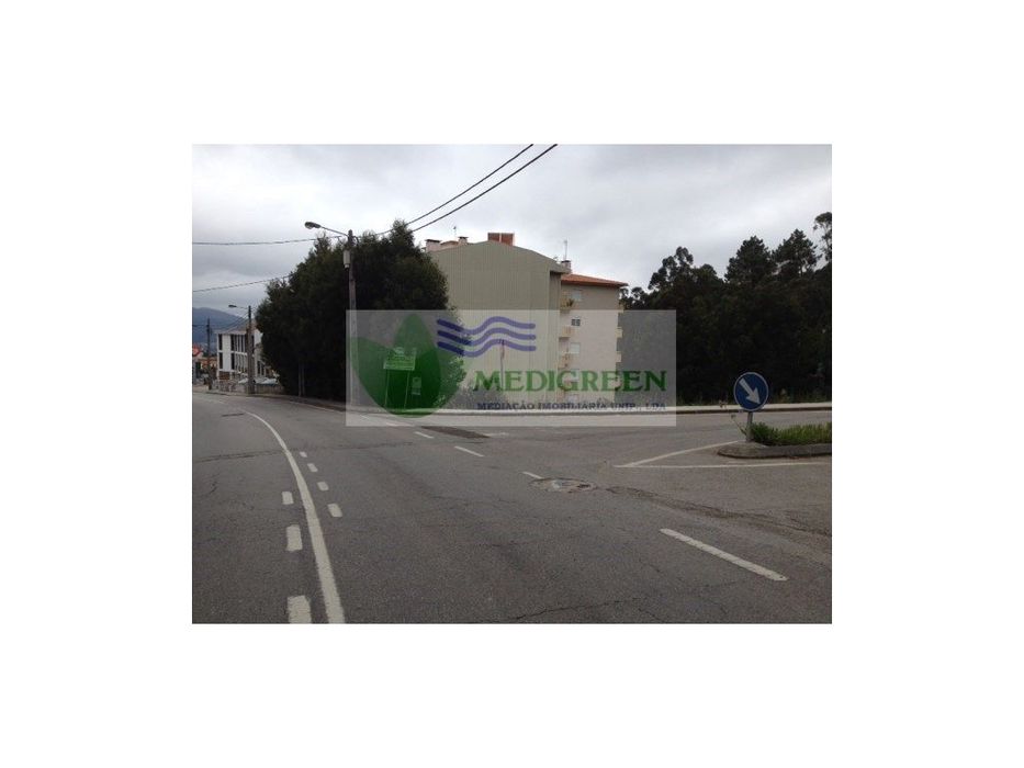 Terreno Com Projeto Aprovado De Edifício