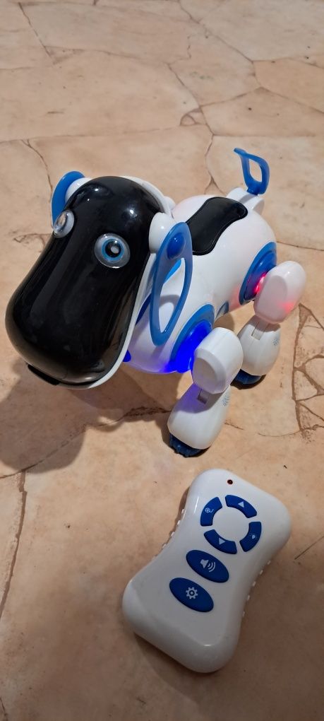 Pies interaktywny robot robopies
