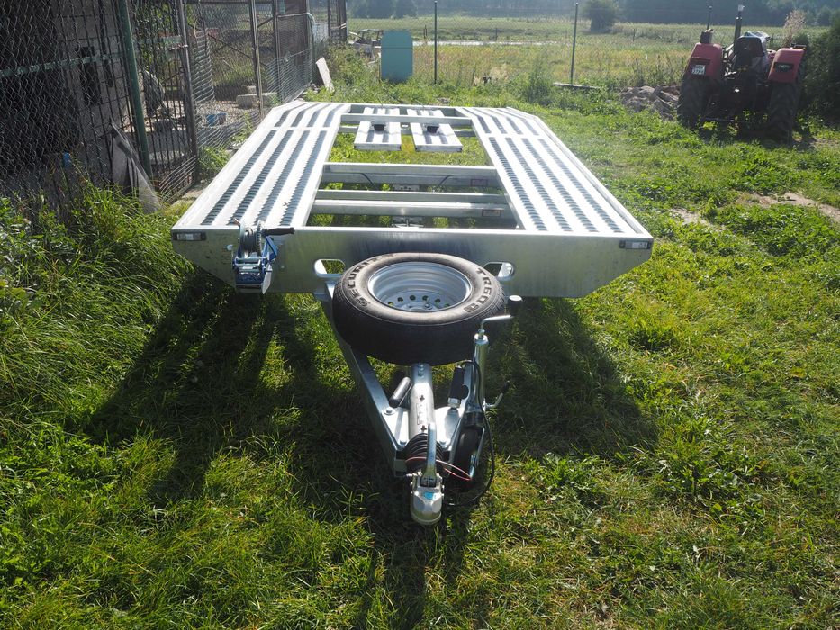 Wynajem lawety ,wynajem przyczep laweta 3500 dmc