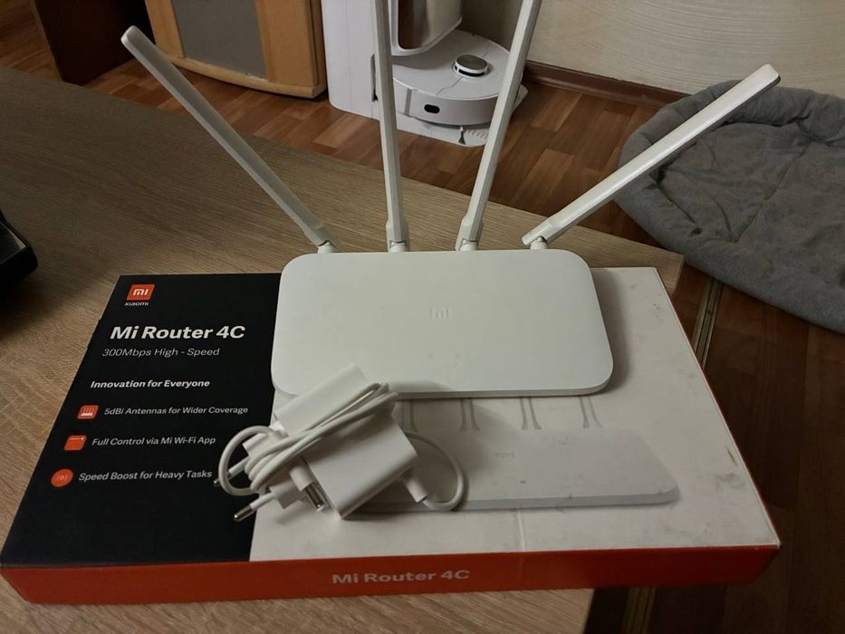 Маршрутизатор інтернет WiFi4 Xiaomi Mi WiFi Router 4C Global
