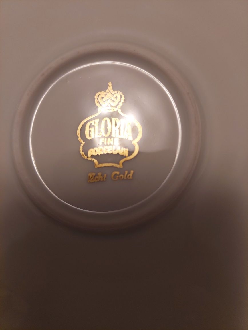 Terrina da famosa marca "Gloria" com prato fina porcelana, made in Ger