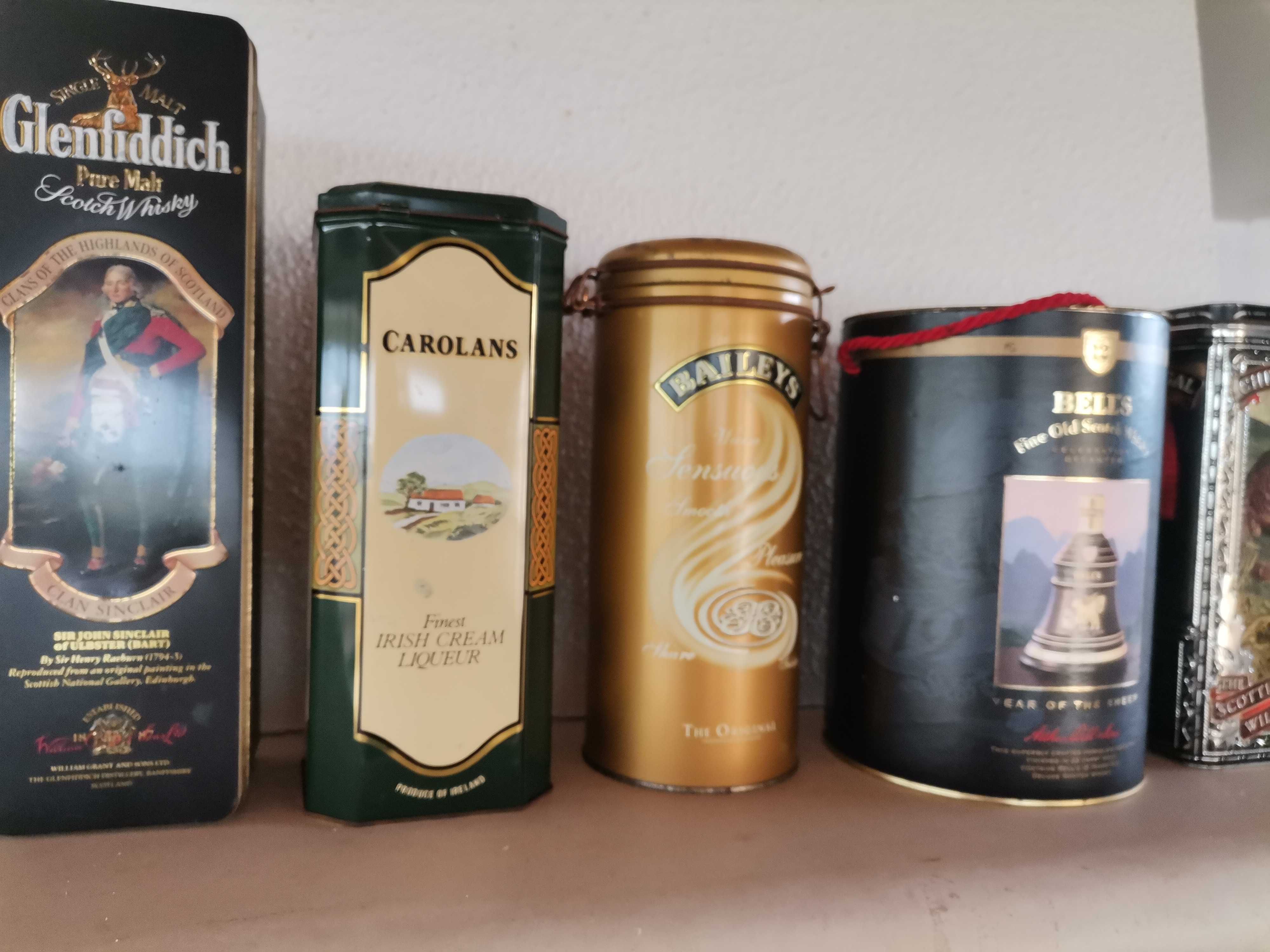 Caixas latas Whisky Bell's Scottish Chiva