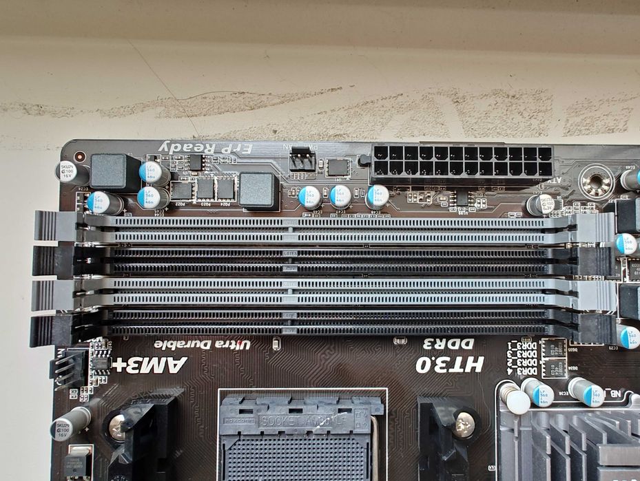 Материнська плата Gigabyte GA-970A-DS3P rev. 1.0