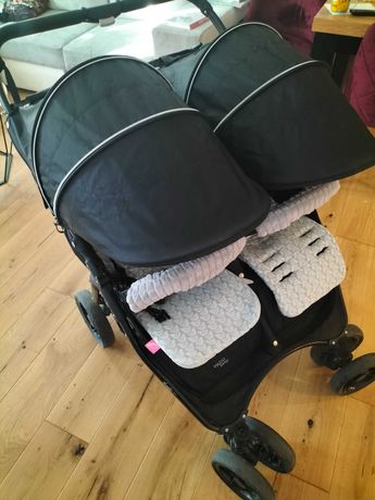 Wózek dla bliźniąt lub dzieci ,,rok po roku,, Valco Baby Snap Duo