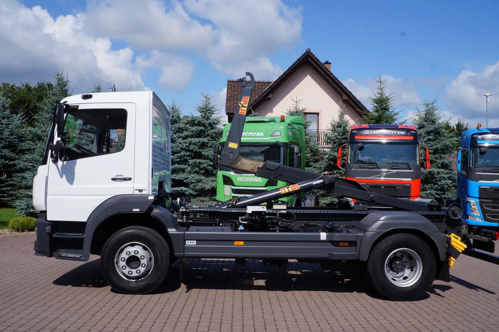 Mercedes-Benz ATEGO 1621 1624 EURO 6 HAKOWIEC HYVA DMC 16.000 KG ŁAD. 10.000 KG NISKI PRZEBIEG  1524 1527 Man TGM Antos Daf LF