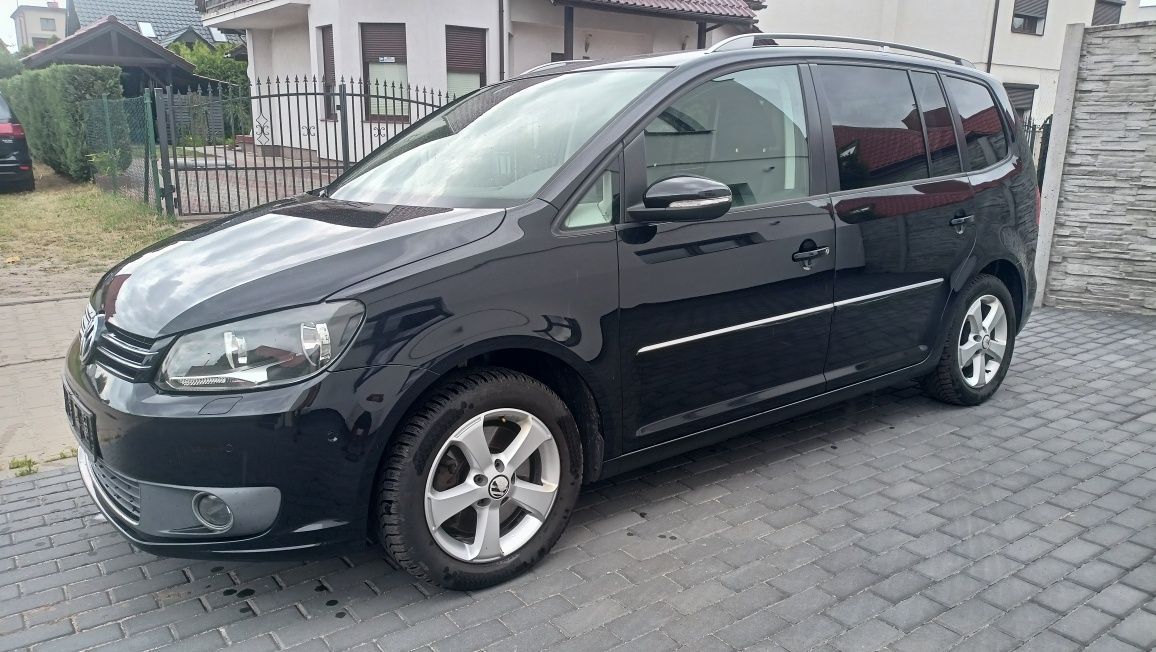 VW Touran 2.0 140 km Highline 7 osób