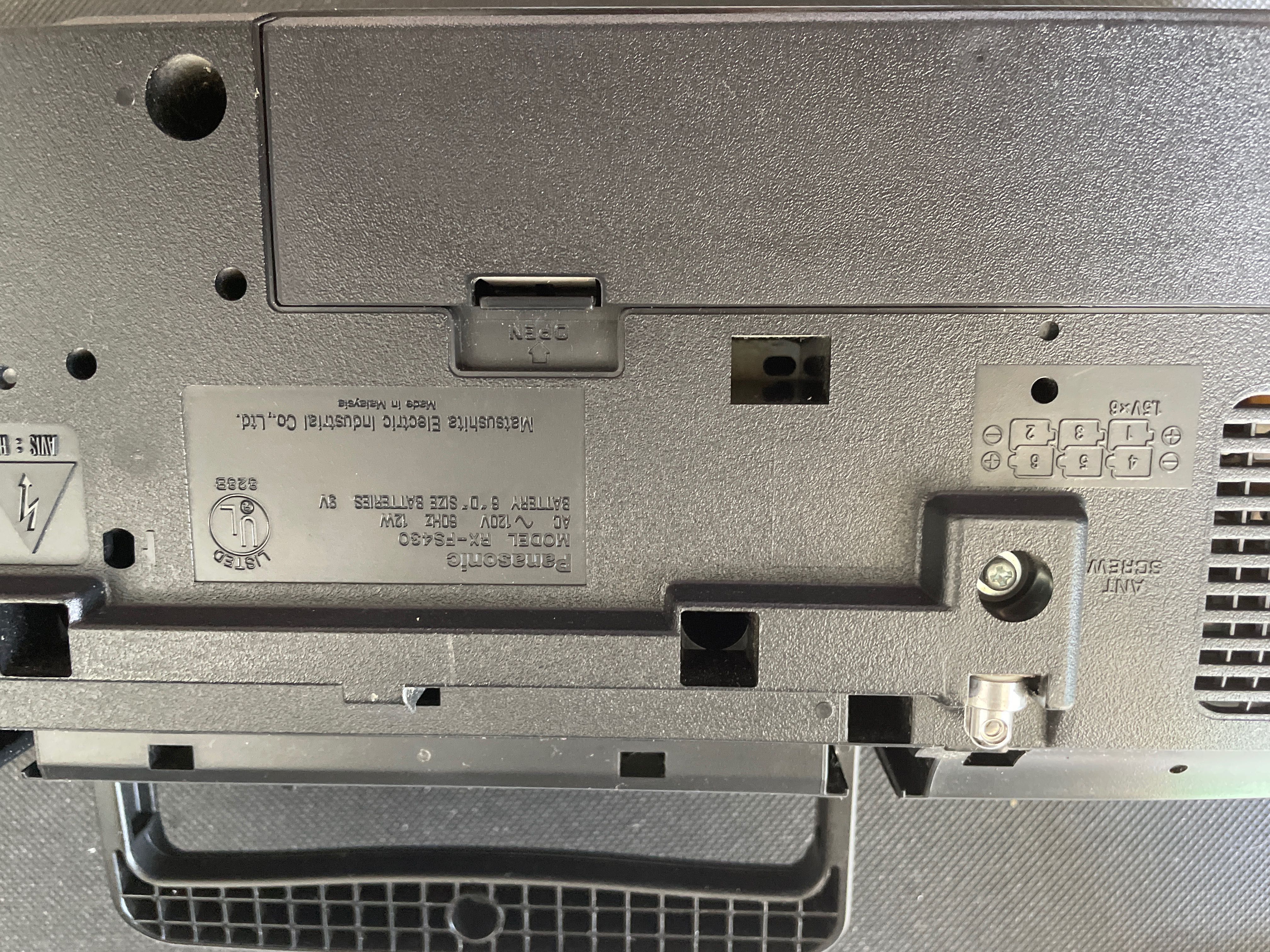 Radiomagnetofon Panasonik RX-FS430 na części lub do naprawy