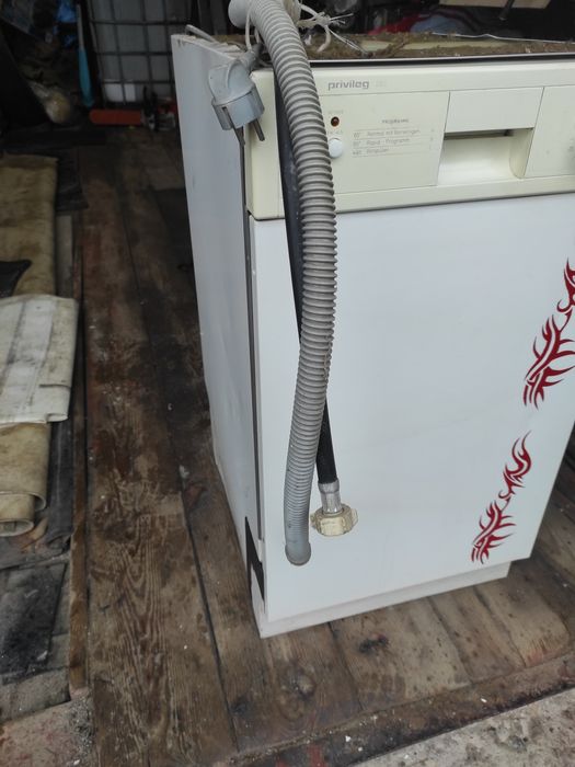 Посудомийна машинка