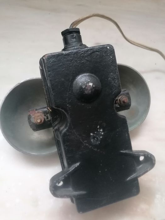 Campainha antiga a funcionar