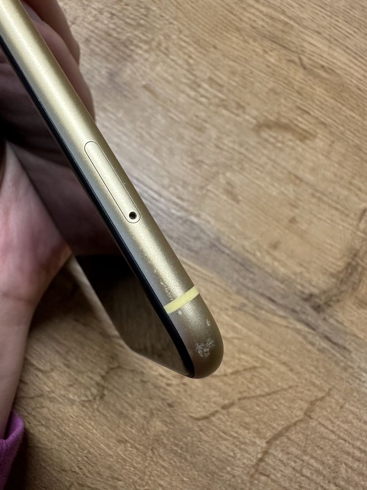 Żółty iPhone XR 64GB