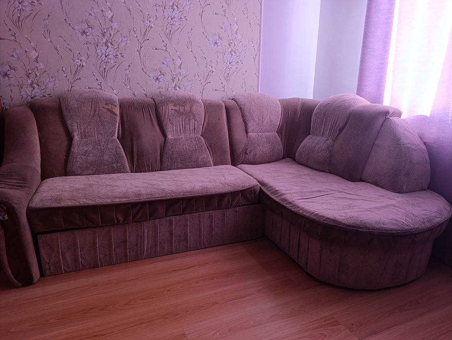 Продам диван кутовий