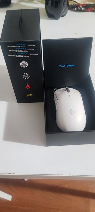 Logitech pro superlight (branco)