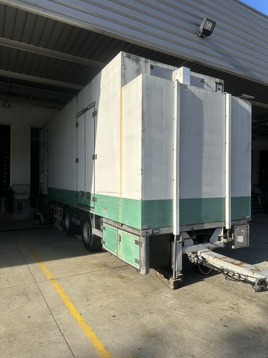 Reboque frigorifico