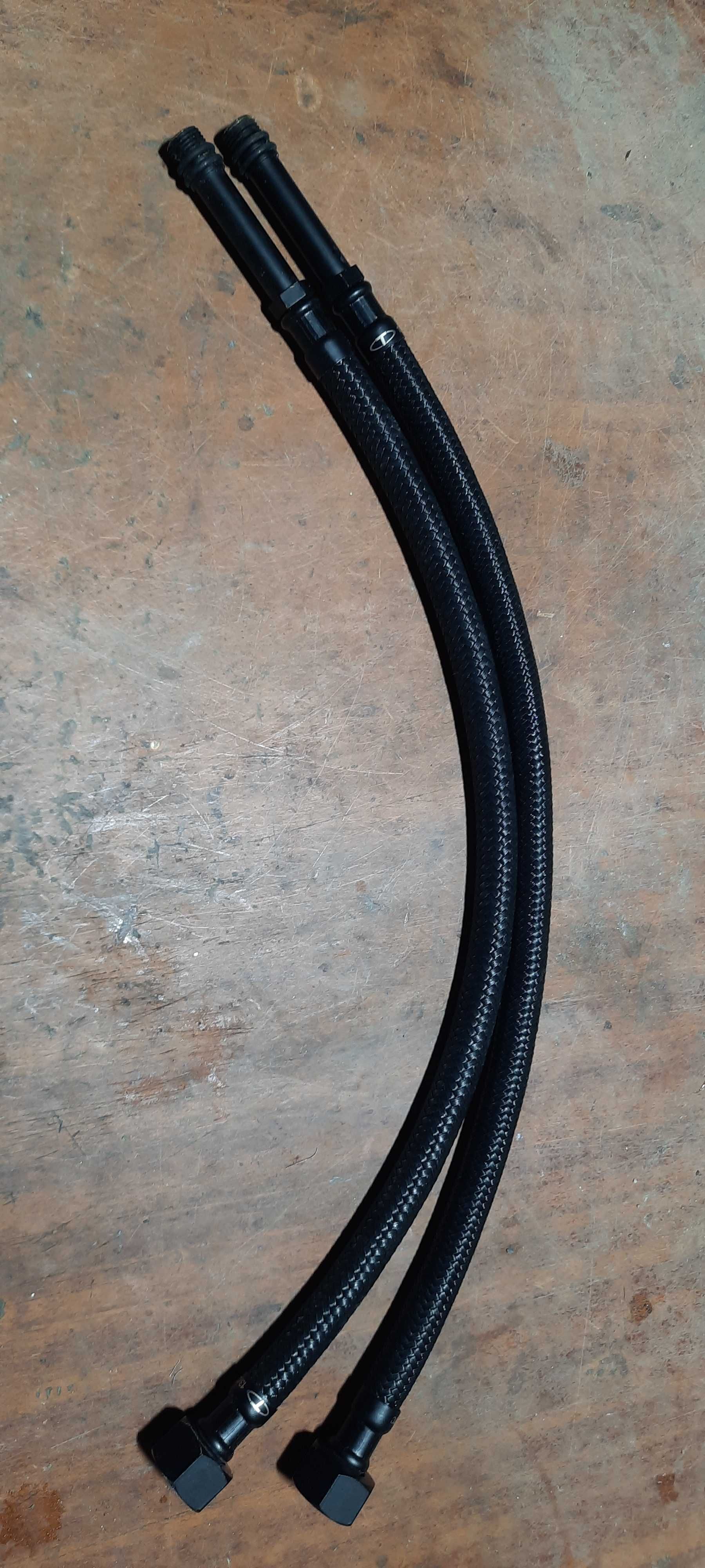 Wężyki przyłączeniowe do kranu baterii czarne 40cm M10 x 3/8