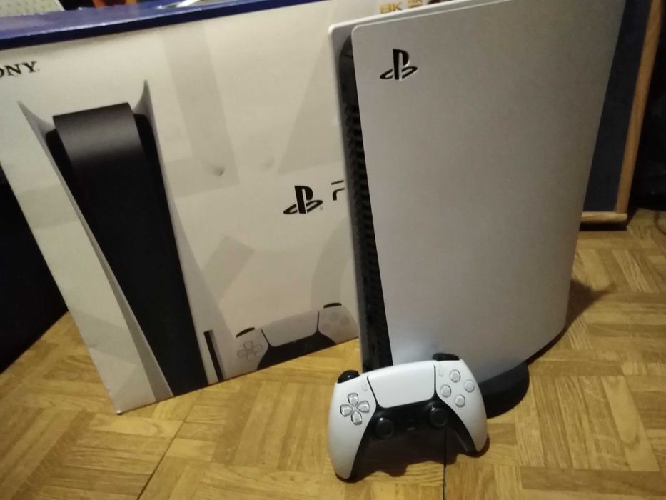 Konsola Ps5 Stan idealny plus gry