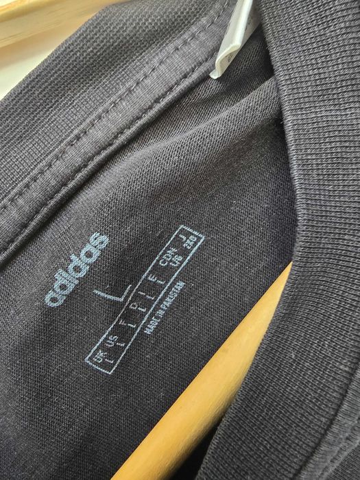 Czarny t-shirt Adidas