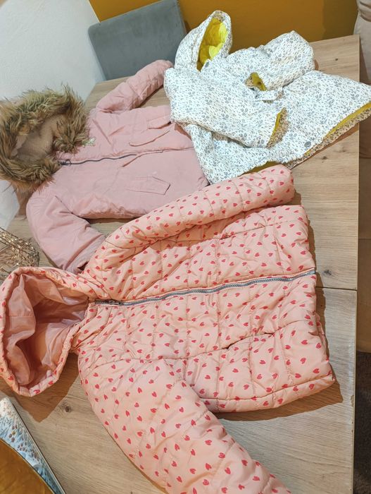 Casacos menina em ótimo estado tamanho 6-7 anos de idade